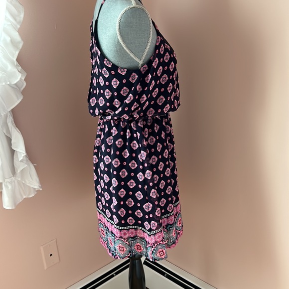 Dress - Picture 6 of 11